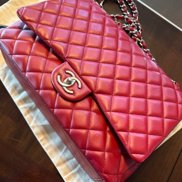 CHANEL Classic Maxi Double Flap Red Caviar on Silver W/Card GREAT CONDITION!!! - Picture 4 of 15